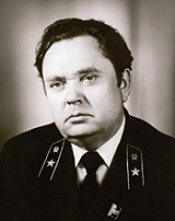 Елизарьев Геннадий Федорович